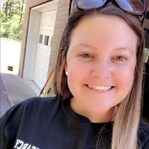 Meet your Posher, Victoria